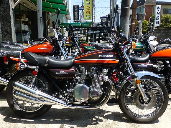 飯島モータース 販売車両 74年 Z1 オレンジタイガー/TITLE